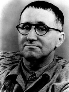 brecht-portraet100__v-img__3__4__xl_-f4c197f4ebda83c772171de6efadd3b29843089f
